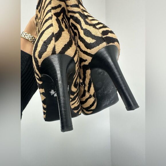 Marc Fisher Womens Size 7 M Cheeta Print Pony Hair Chelsea  Marc Fisher Pony Hair Tan Black Zebra Print Heeled Ankle Boot Bootie Size 9.5